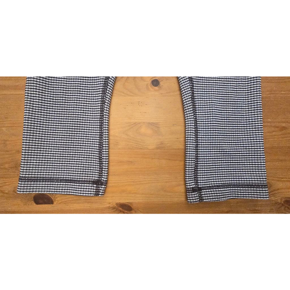 Women's Lululemon Leggings, Size 6, White & Blue Gingham - Picture 2 of 9